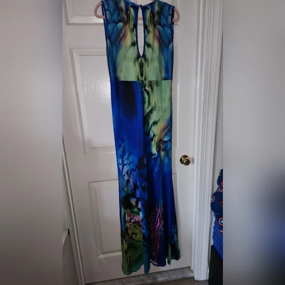 SEXY MAXI DRESS ! - Picture 4 of 4